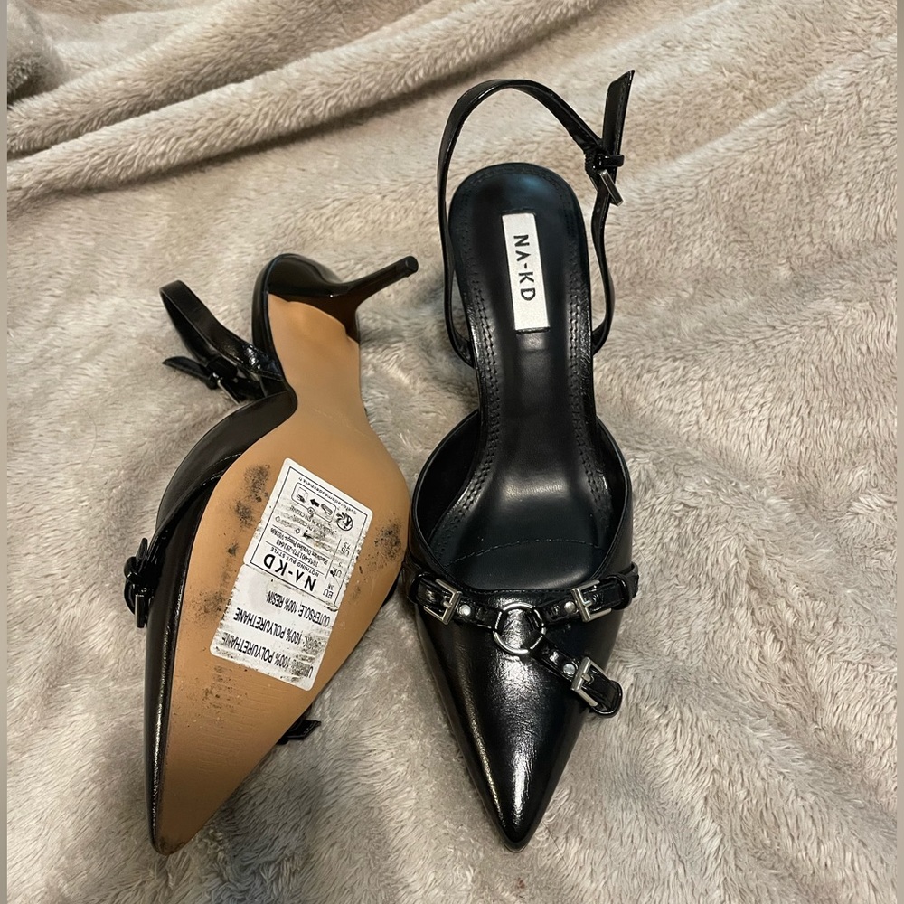 Buckle Detail Pumps with slingback - Picture 3 of 3